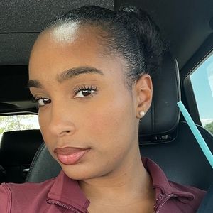 Meet your Posher, Brittney